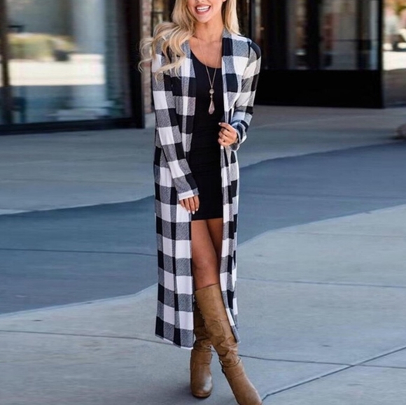 Plaid Long Sleeved Cardigan Jacket - Picture 3 of 5